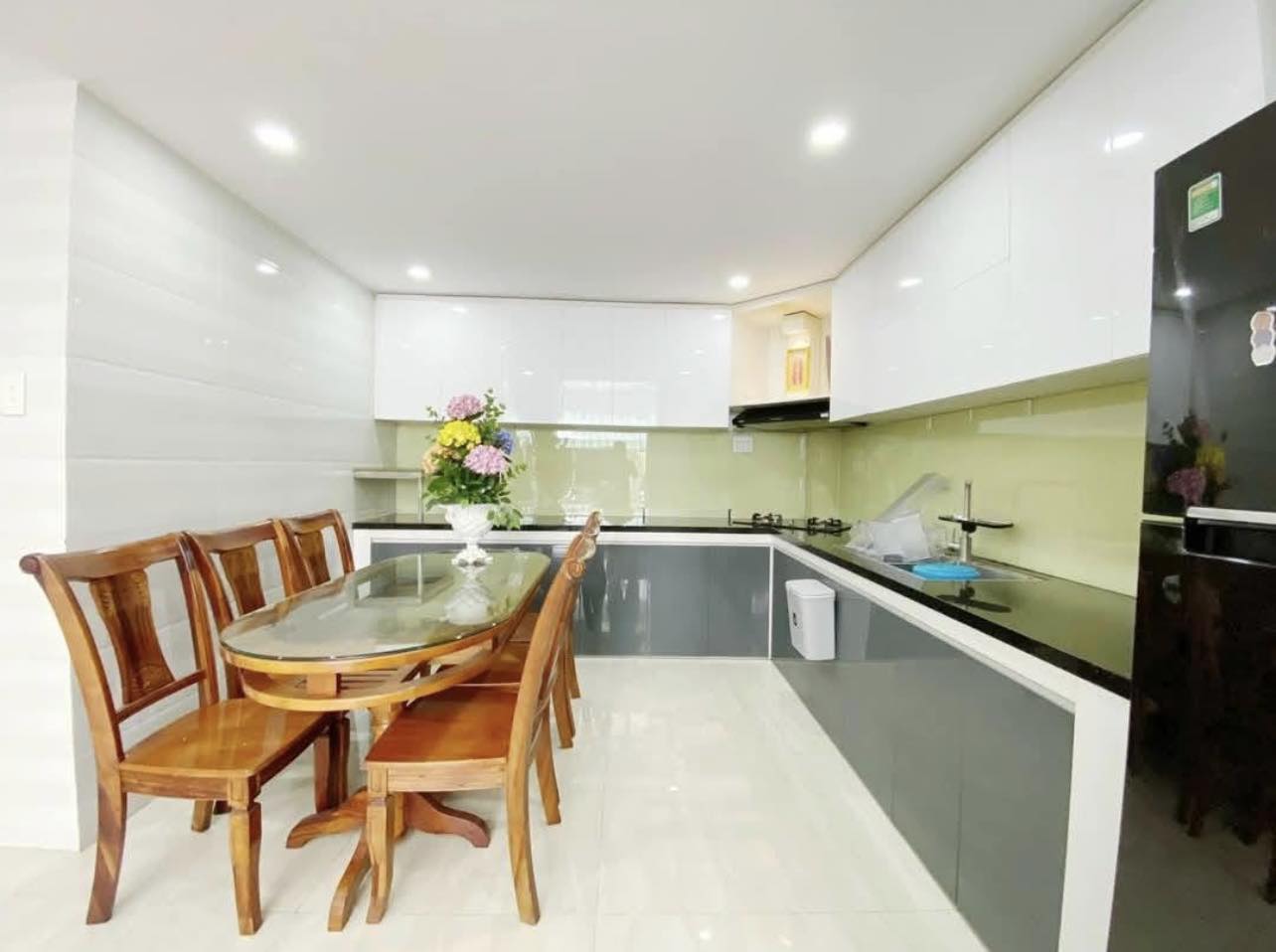 BÁN NHÀ TRẦN QUỐC HOÀN, CẦU GIẤY, PHÂN LÔ, Ô TÔ TRÁNH, 42M, 19 TỶ - Ảnh 3